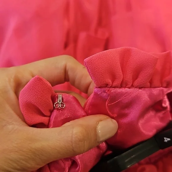 Mac Duggal tiered ruffle pleated halter gown with cutout in hot pink size 4 - Picture 8 of 8